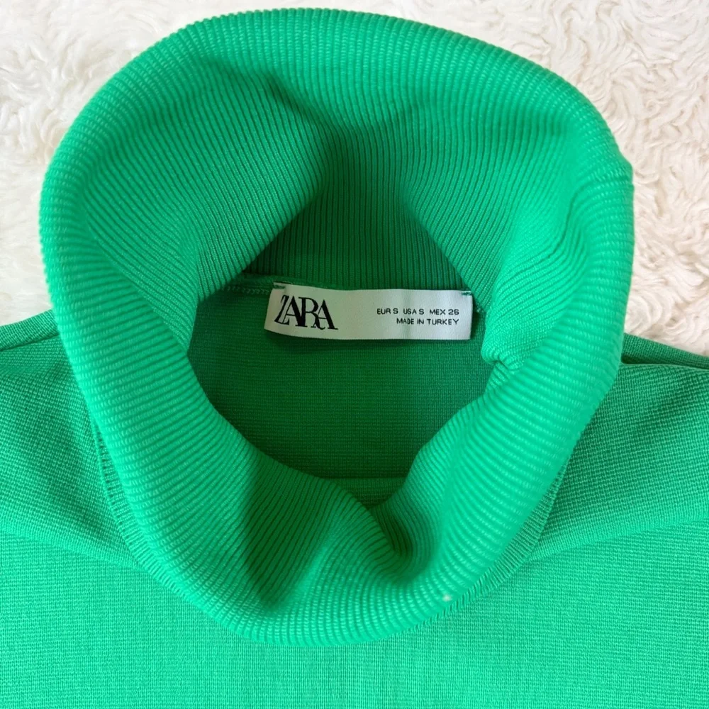 Zara Woman Green Oversized Knit Turtleneck Sweater SMALL Classic Preppy - Picture 4 of 6